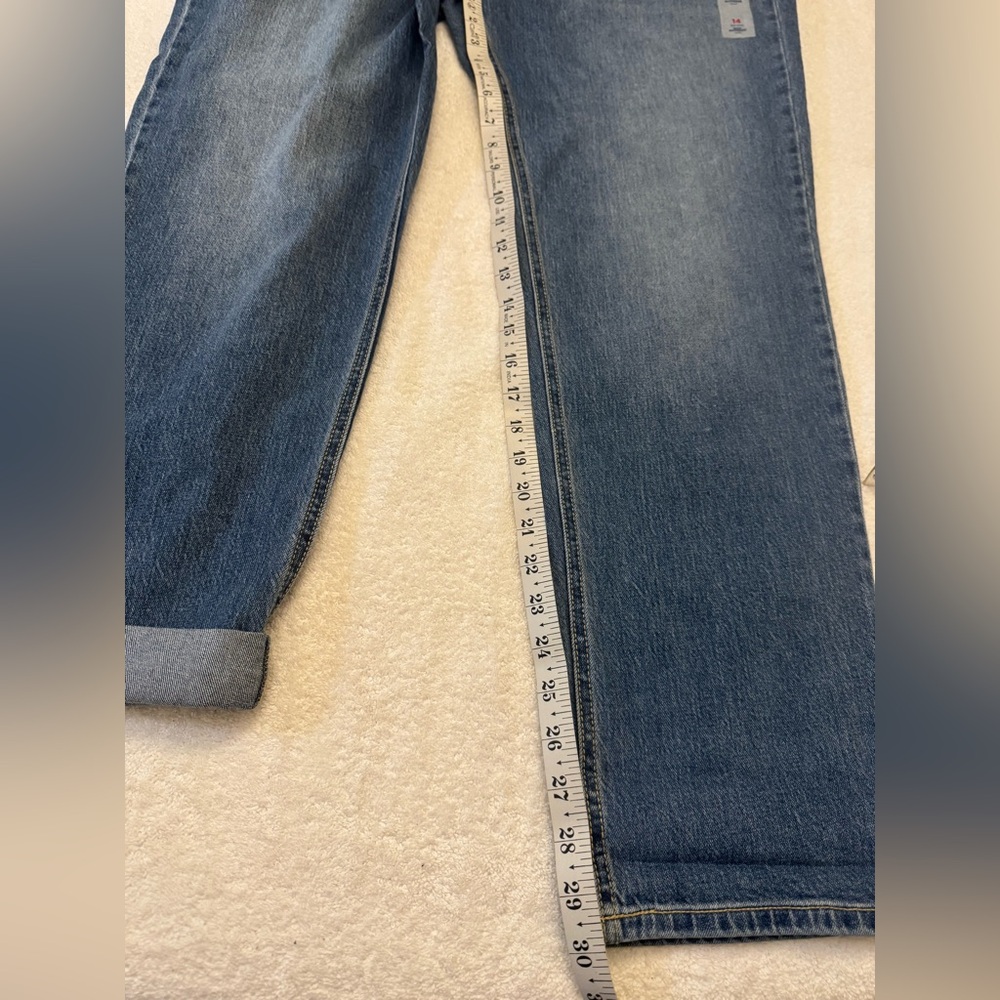 NWT Old Navy Mid-Rise Wow Boyfriend pants. - Picture 8 of 8